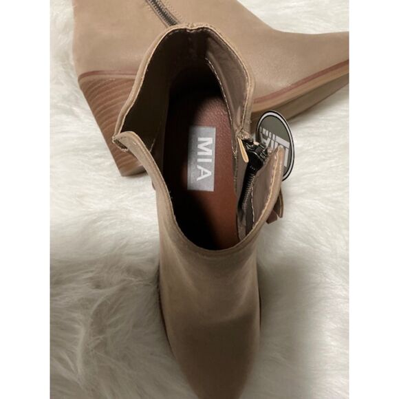 Mia Patton Suede Leather Booties with Block Heel 3 1/2" Sz 8 NWT - Picture 7 of 7